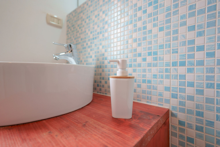 Bathroom 5, Bissenti Rooms, Cagliari