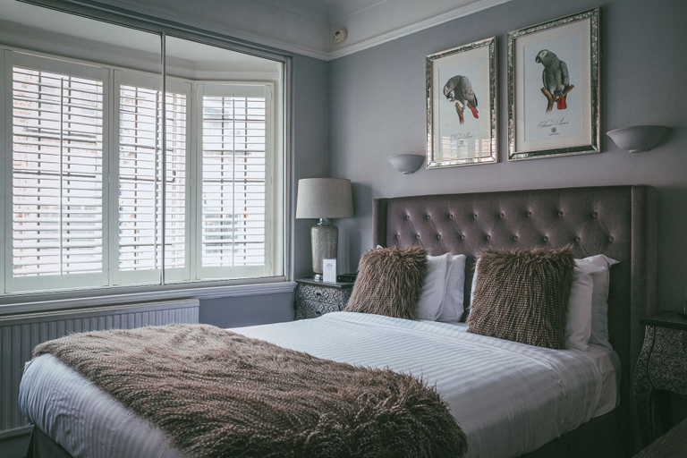 Bedroom 3, Rose & Crown Inn, Cheshire East
