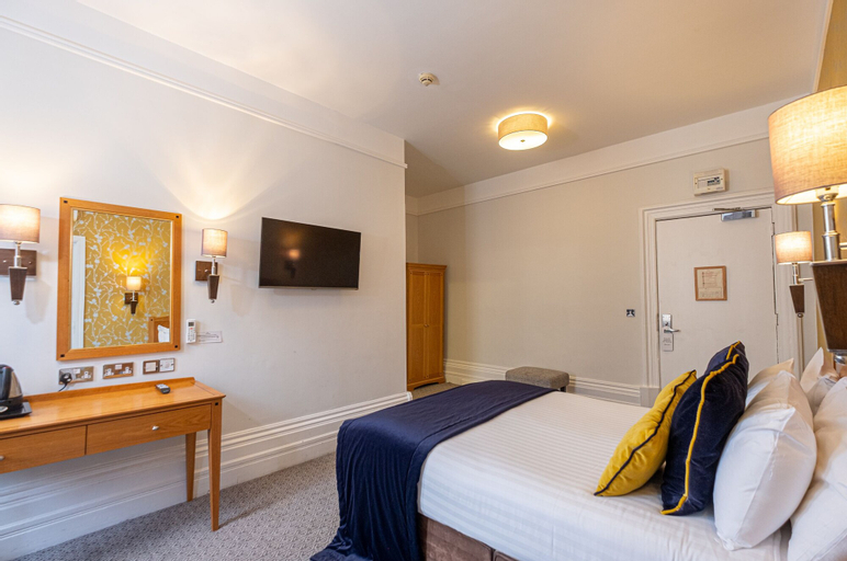 Bedroom 5