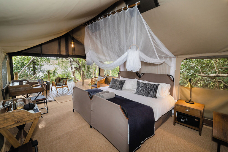 Bedroom 2, Tsowa Safari Island, Kazungula