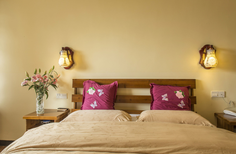 Bedroom 3, Snow Lion Riverside Resort, Guilin