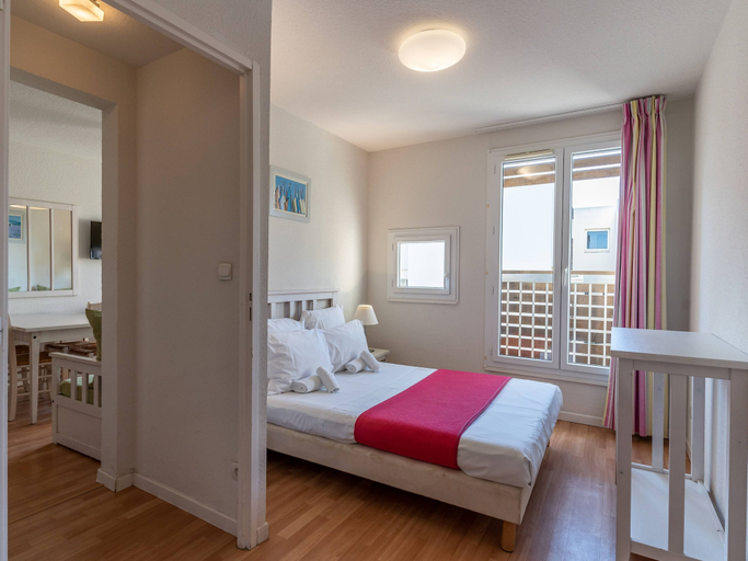 Bedroom 2, Vacanceole Residence L'Ile d'Or, Var