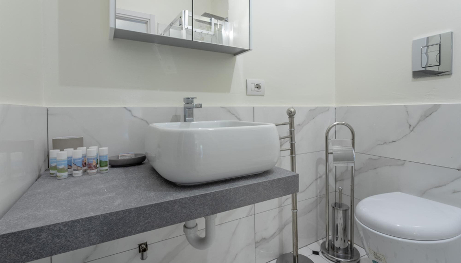 Bathroom 2, Italianway - Pontaccio 2, Milano
