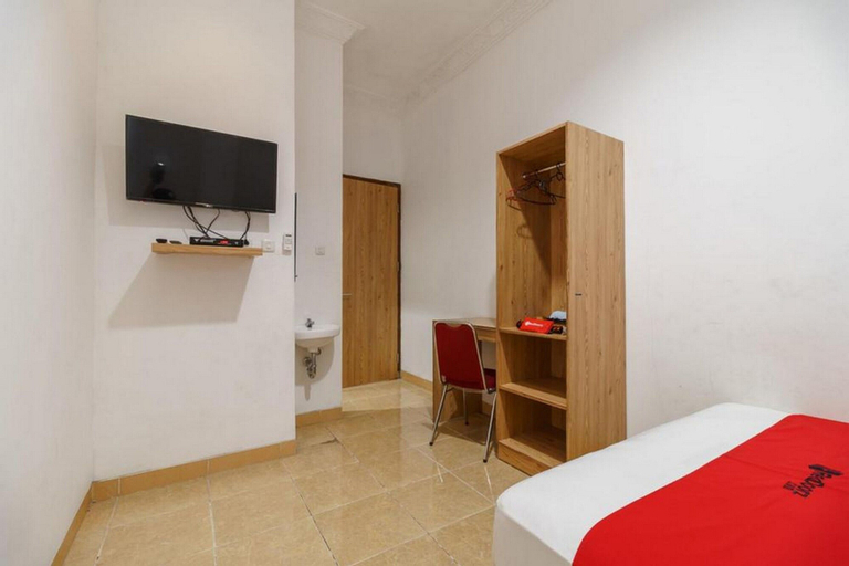 Bedroom 8