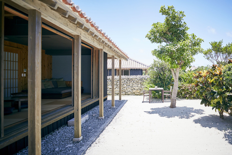 Exterior & Views 6