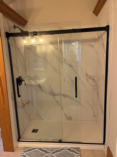 Bathroom 4, Highland Guesthouse, Crawford