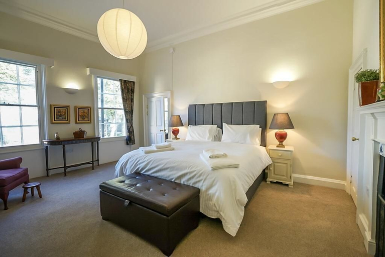 Bedroom 2, Luxurious Georgian Central Apartment -Parking - 1, York