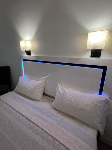 Bedroom 2, Destination Inn, Thompson-Nicola