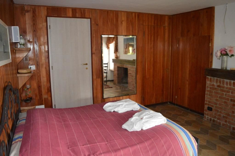 Bedroom 4, L'Uovo e La Faina, Cuneo