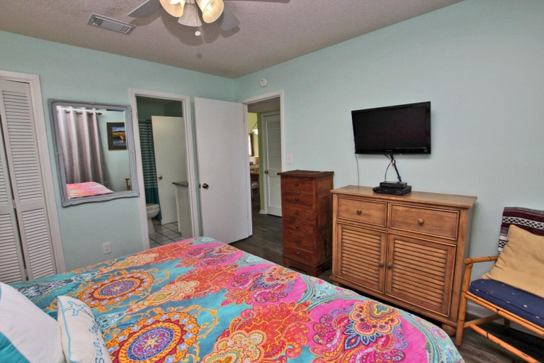 Bedroom 2, Palmetto 306, Baldwin