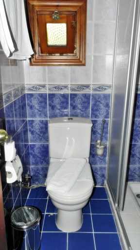 Bathroom 5, Turquhouse Boutique Hotel, Kağıthane