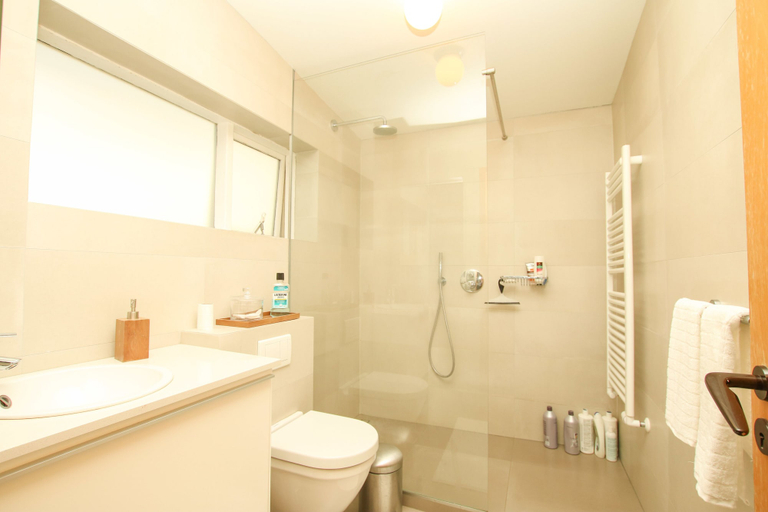Bathroom, Large Modern Family House, Reykjavík
