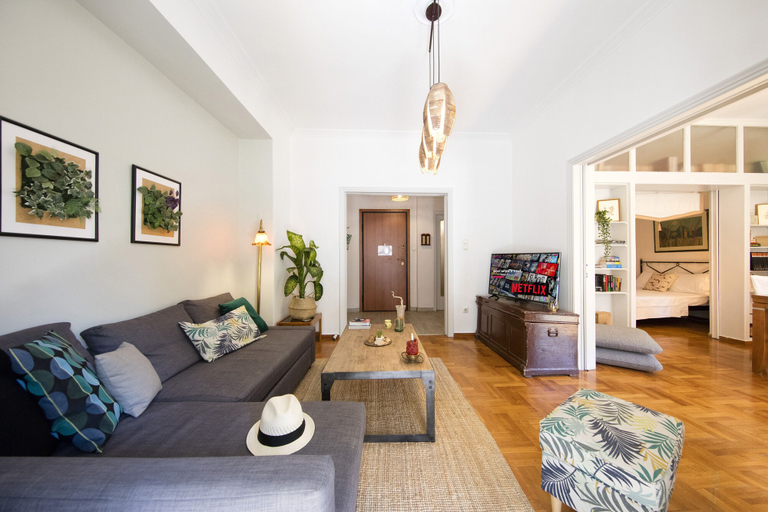 Others 5, Your home under Acropolis Central& safe, Attica
