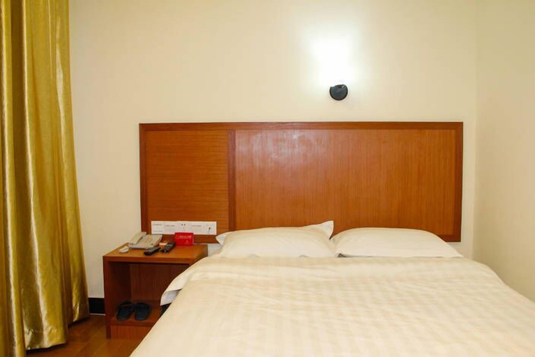 Bedroom 2, Huaye Hotel, Zhuhai