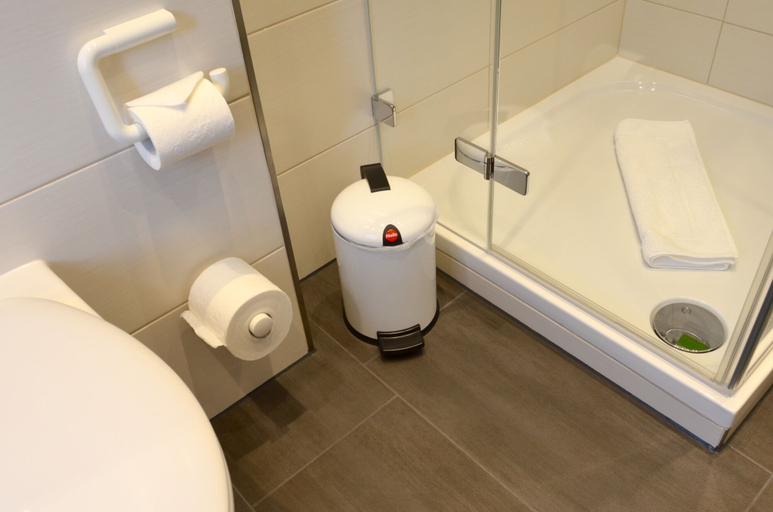 Bathroom 4, Hotel FIVE, Nürnberg