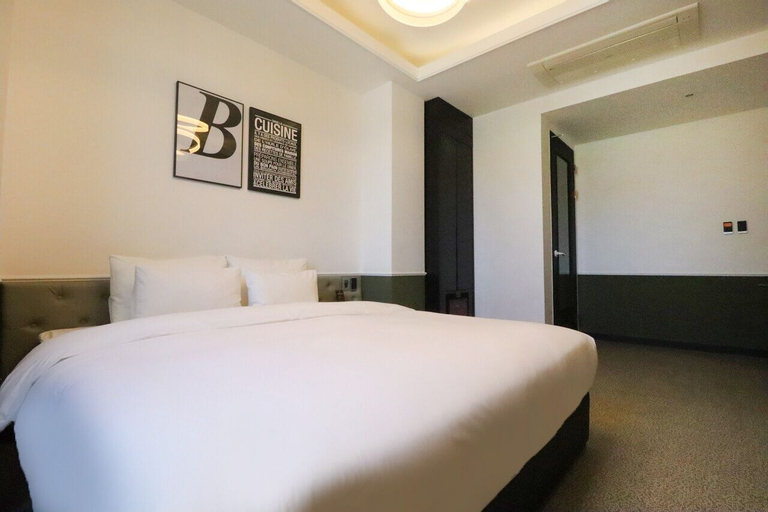 Bedroom 29