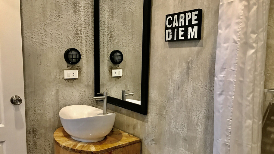 Bathroom 3, Containers by Eco Hotels, Tagaytay City