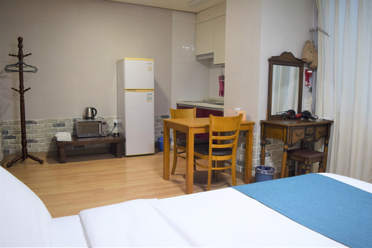 Bedroom 3, SEOM Story Pension, Seogwipo