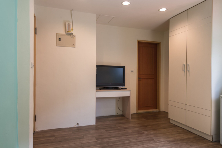 Others 5, C T House, Hualien