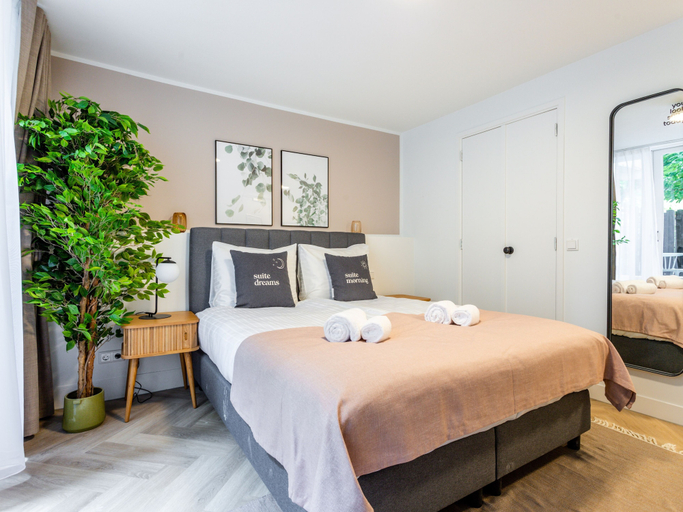 Bedroom 2, STAYSOME Amsterdam Hemonystraat, Amsterdam