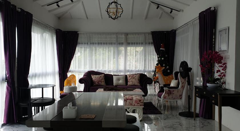 Villa Komala at Macarena, Megamendung, Bogor