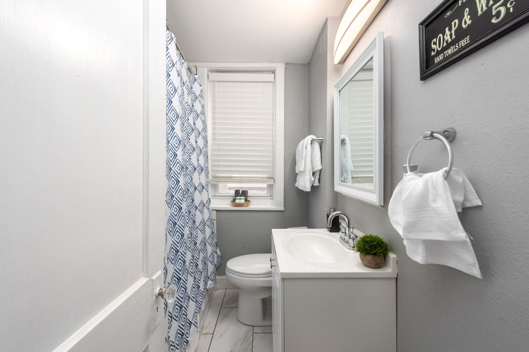 Bathroom 3, Central Garden Getaways Corp Rentals by NamaStay, Saint Louis