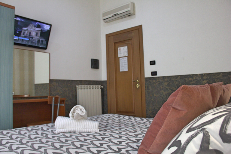 Bedroom 3, Hotel Ciao, Rome