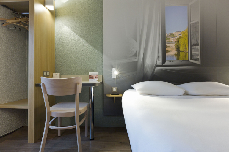 Bedroom 15