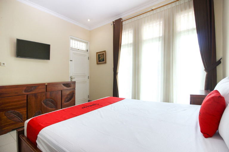 Bedroom 13