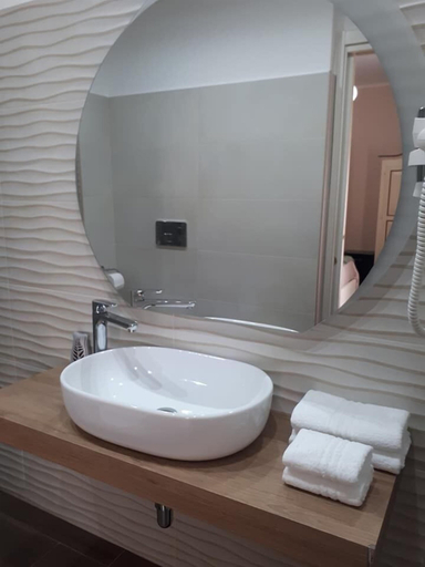 Bathroom 5, Casale degli Ulivi, Crotone