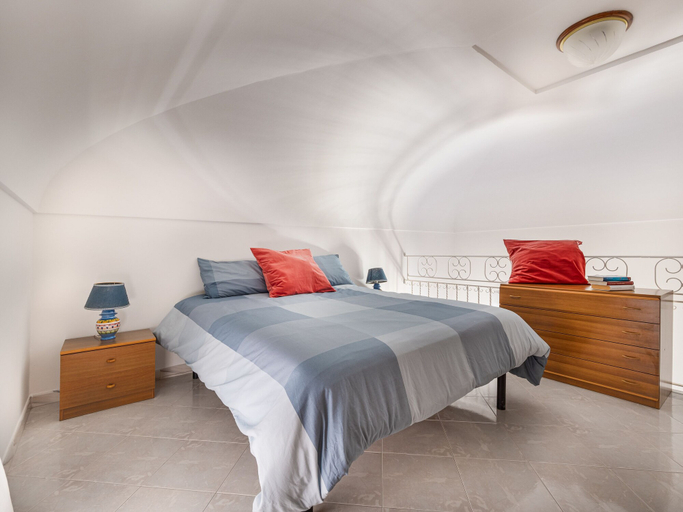 Bedroom 3, LA PERLA DI CHICCA in Positano, Salerno