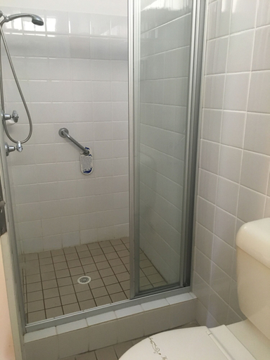 Bathroom 5, Waterview Gosford Motor Inn, Gosford - West