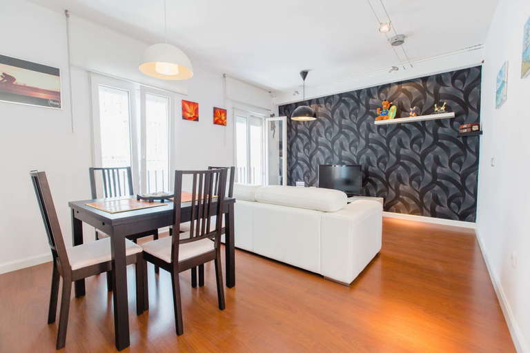 Others 5, Apartamento a un pasito del mercado, Cádiz