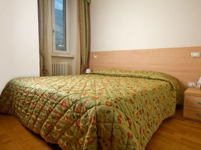 Bedroom 3, Appartamenti Baia Azzurra, Trento