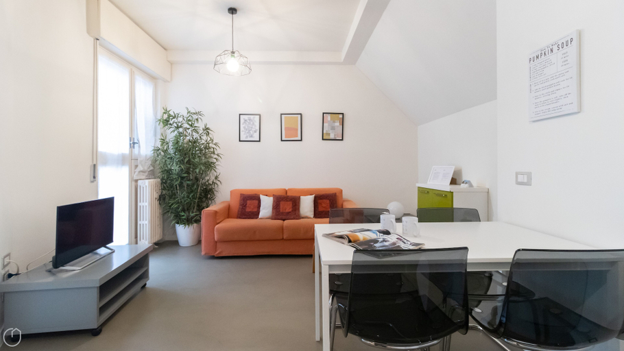 Others 3, Italianway Easy - Plinio 64, Milano