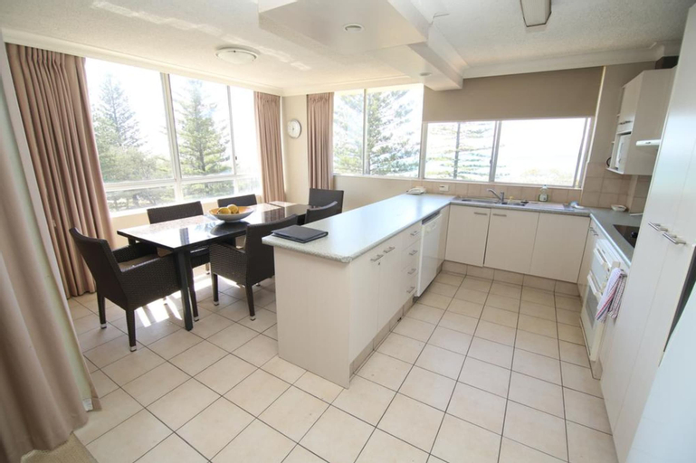 Dining Room 8