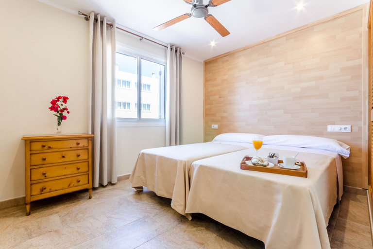 Bedroom 3, Apartamentos Blancala, Baleares