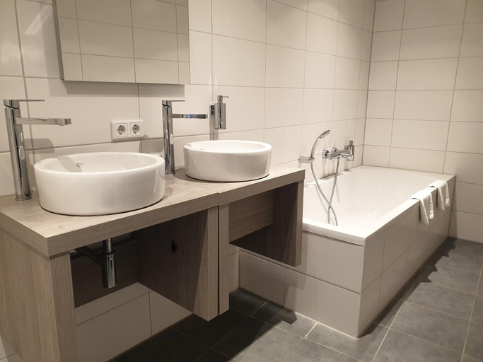Bathroom 4, Fletcher Hotel-Restaurant De Geulvallei, Valkenburg aan de Geul