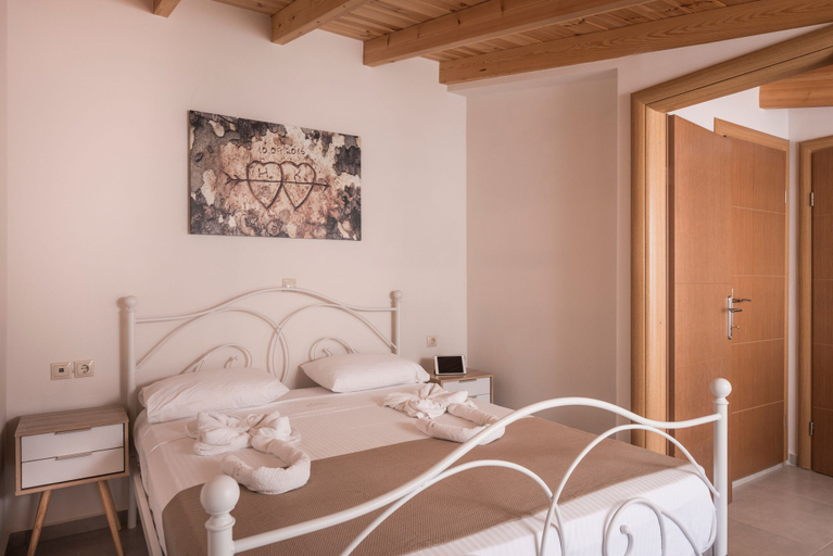 Bedroom 3, Athina Apartments, Crete