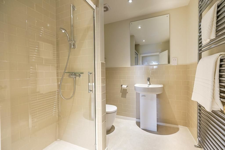 Bathroom, Luxurious Georgian Central Apartment -Parking - 1, York