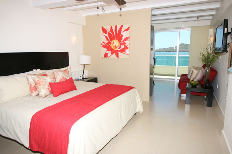 Bedroom 2, SUITES LAS FLORES BEACH MAZATLAN, Mazatlán
