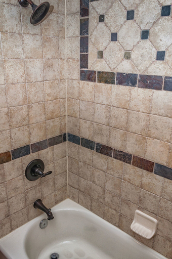 Bathroom 3, Holiday Lodge on Canyon Lake, Comal