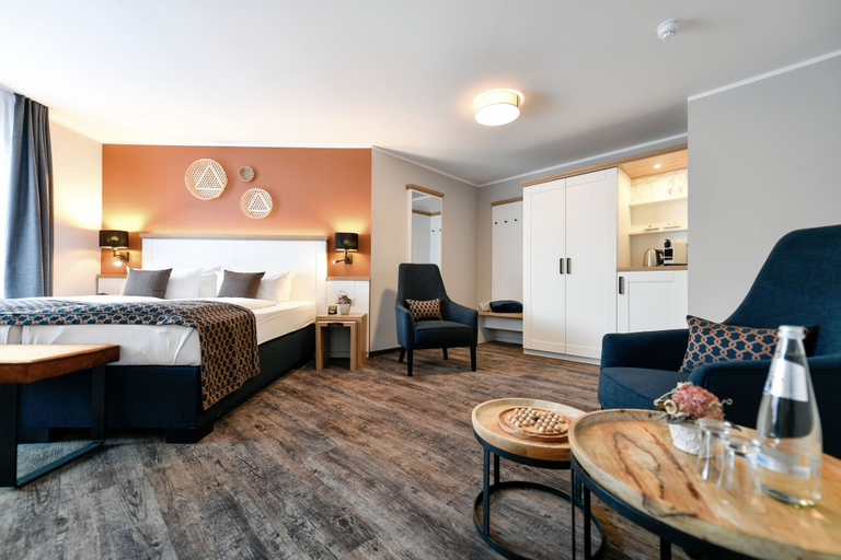 Bedroom 3, Wellnesshotel Christinenhof Spa, Spree-Neiße