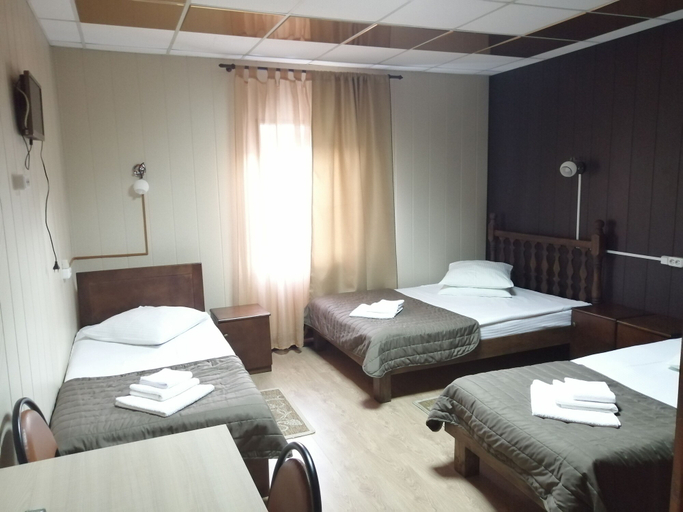 Bedroom 3, Zastava Hotel, Vladimir