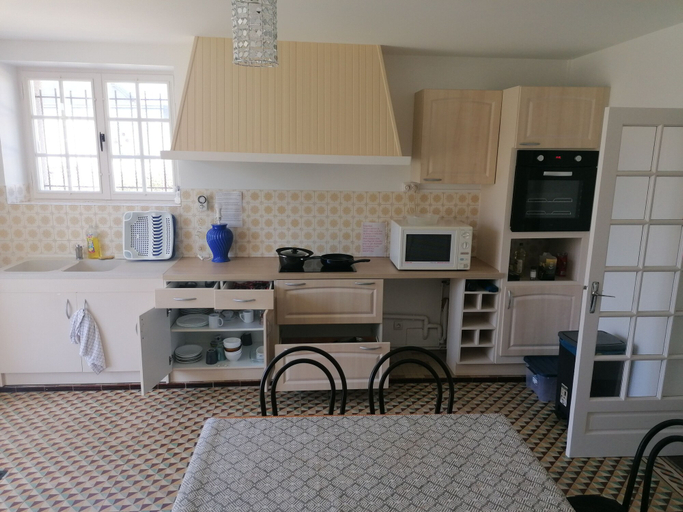 Others 5, Studio chez l'habitant, Sarthe