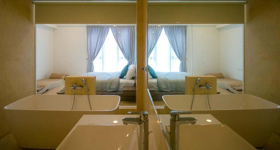 Bathroom 5, Jazz Service Suites by Sanguine, Penang Island