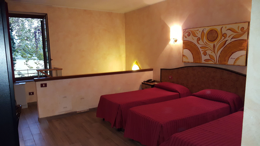 Bedroom 4, Motel Ranch, Milano