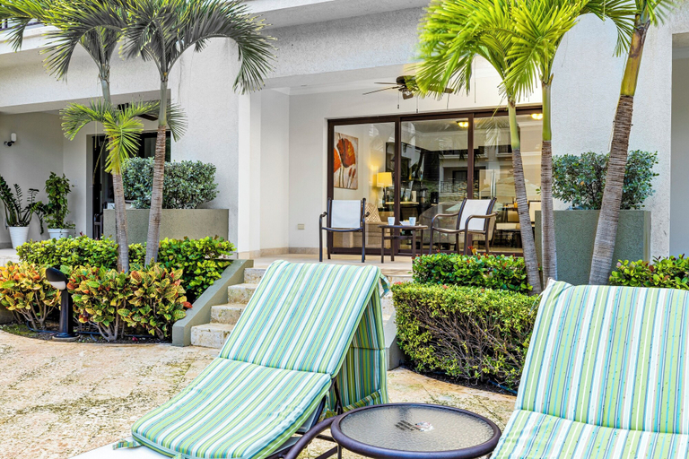 Others 5, Condo 1 one bed, Palm Beach