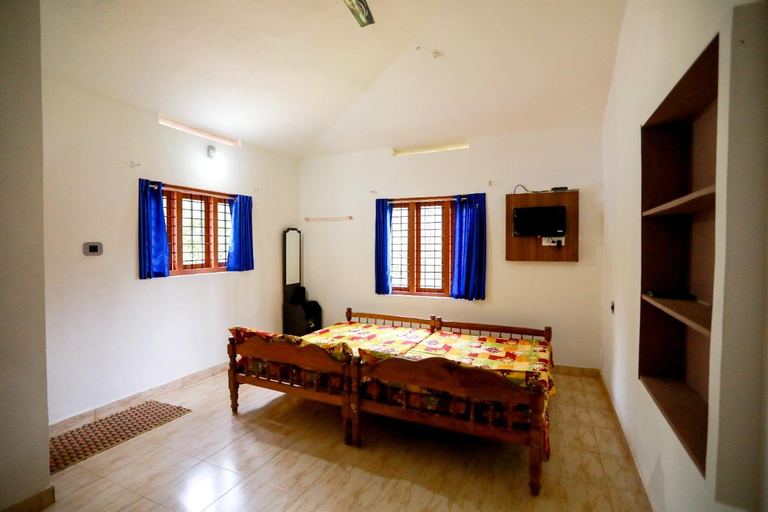 Bedroom 4, Dakshinakasi Guest House, Wayanad