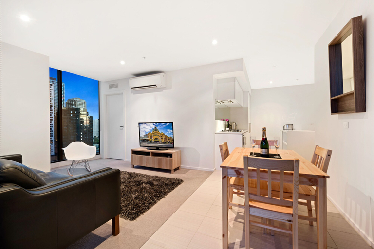 Others 5, Premier Stays Melbourne, Melbourne